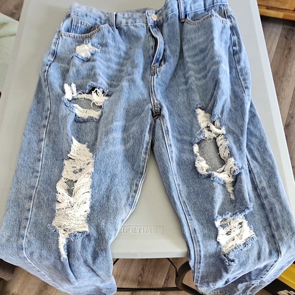 SHEIN Blue Straight Leg Distressed Jeans